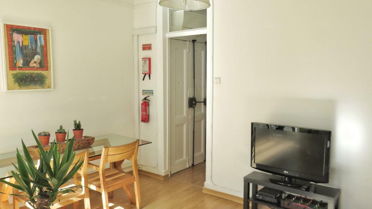 Santa Liberdade Apartment Lisbon Exterior photo